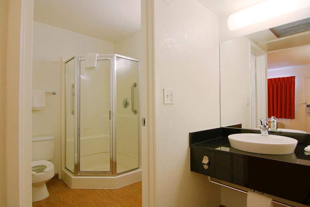 6-rapid City, Sd Hotel 2*