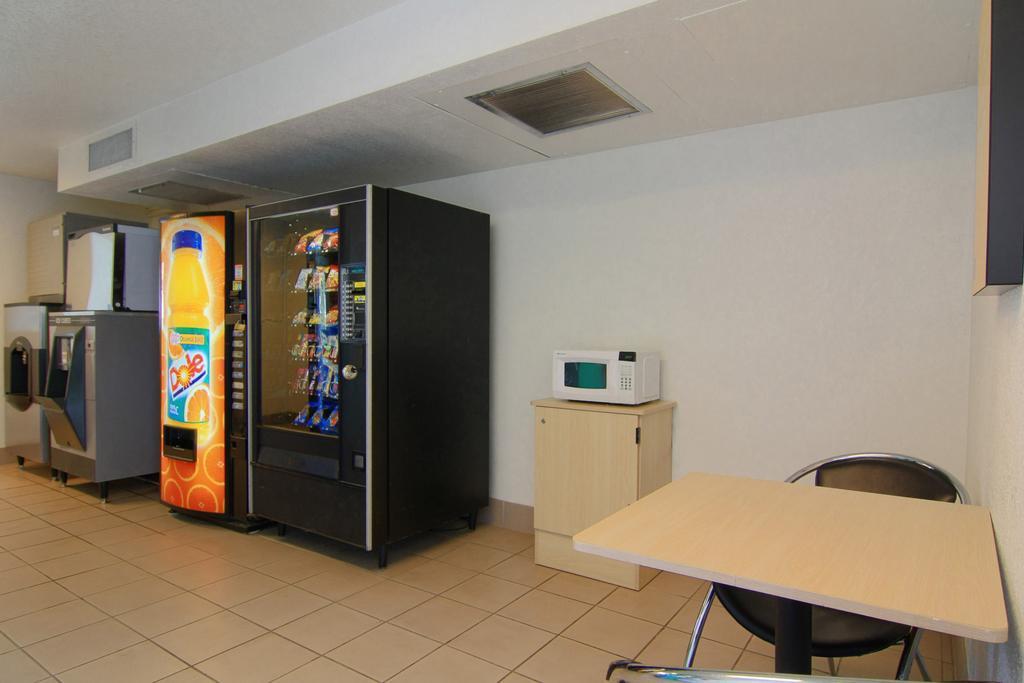 Hotel 6-rapid City, Sd 2*