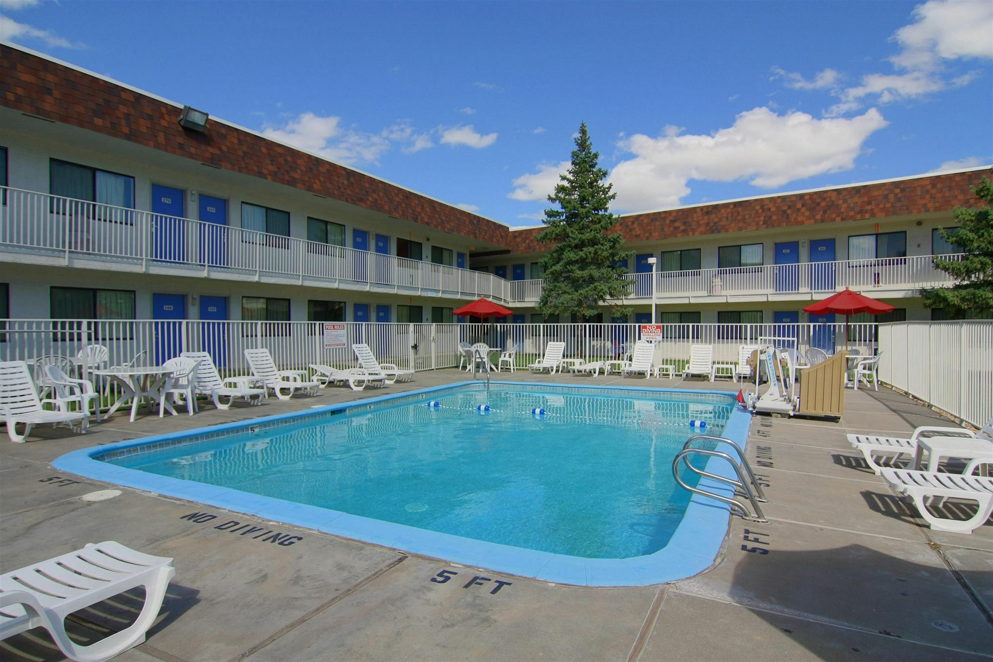 Hotel 6-rapid City, Sd 2*